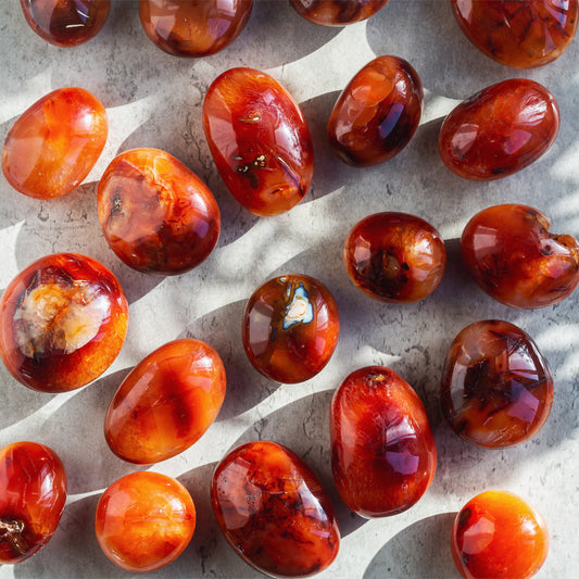 REIKICRYSTAL  Carnelian Palm Stone