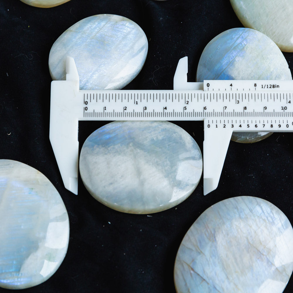 REIKICRYSTAL  White Moonstone Palm Stone